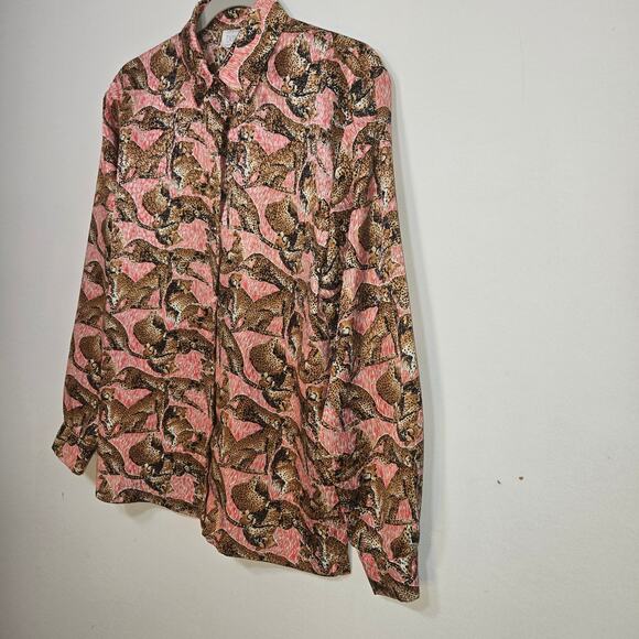 Don Caster Women's Button Up Blouse With Cheetah Design. Size 4. - Picture 5 of 11